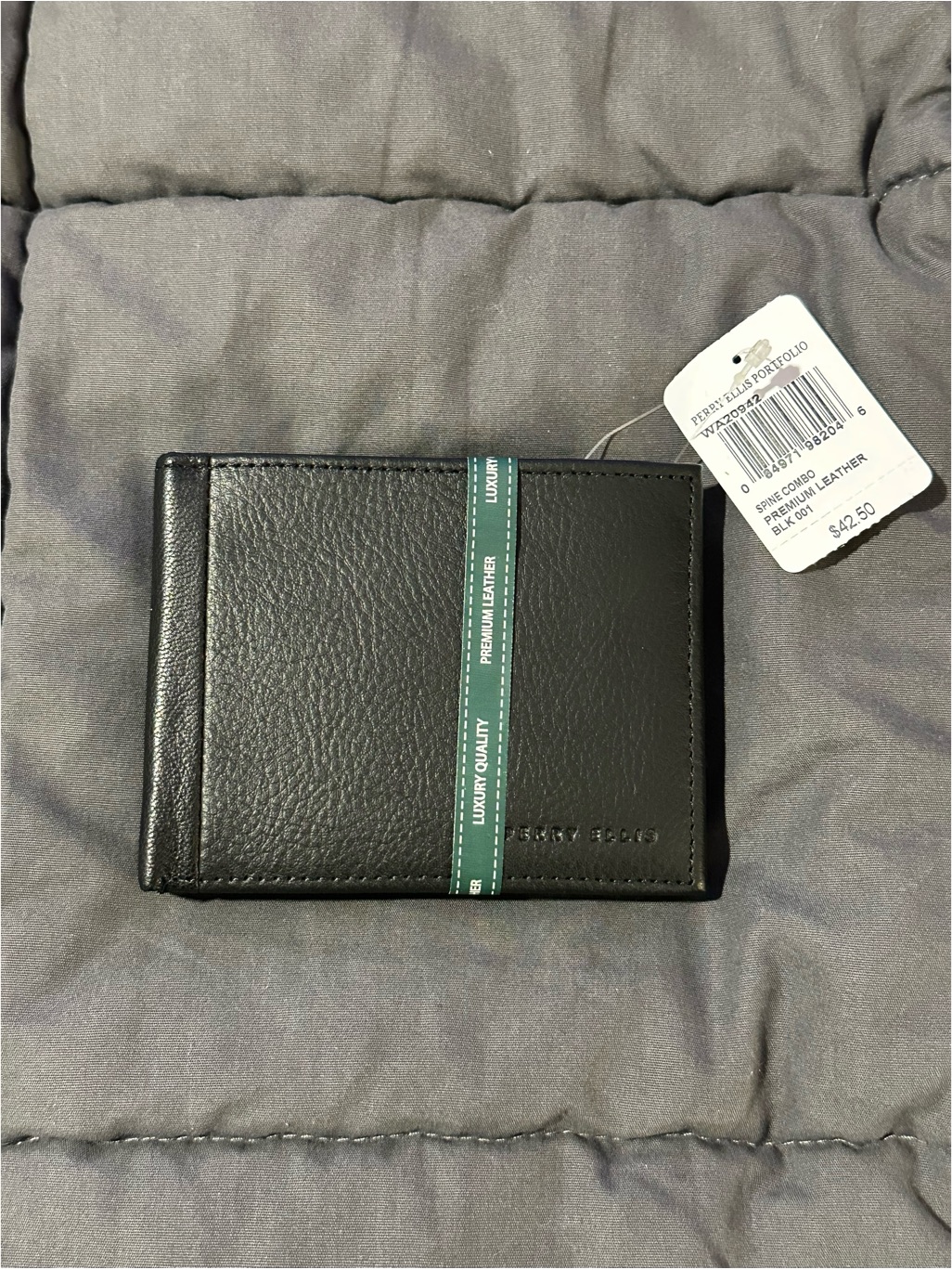 Brand New Perry Ellis Portfolio Black Genuine Leather Bifold Wallet Brand New Perry Ellis Portfolio Black Genuine Leather Bifold Wallet